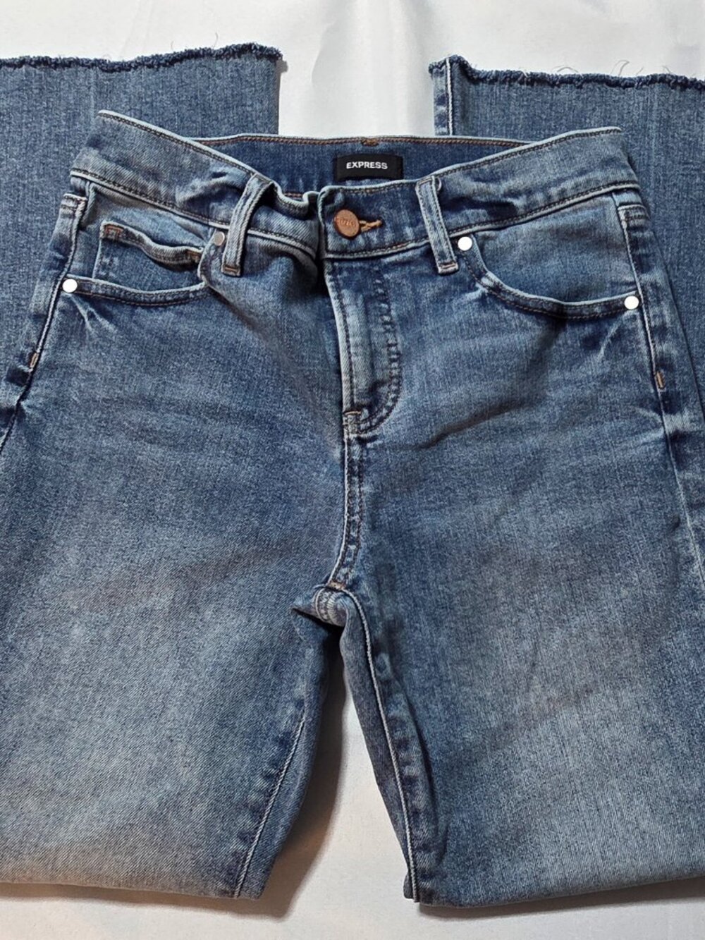 Express 70s Flare Jeans Mid Rise Raw Hem Blue Conscious Edit Size 2S Short